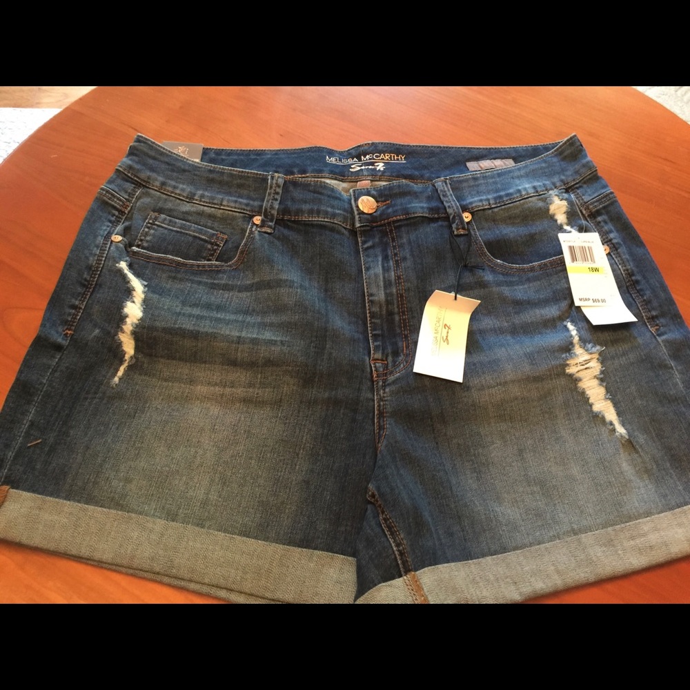 Melissa McCarthy Seven7 Denim Shorts NWT